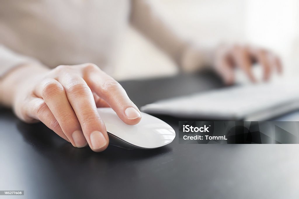 Como configurar un teclado o ratón inalámbrico Logitech con otro receptor